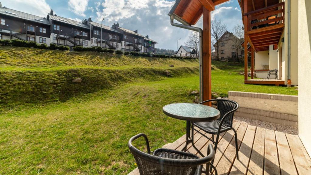 Apartamenty Sun & Snow Karpacz Mysliwska Kültér fotó