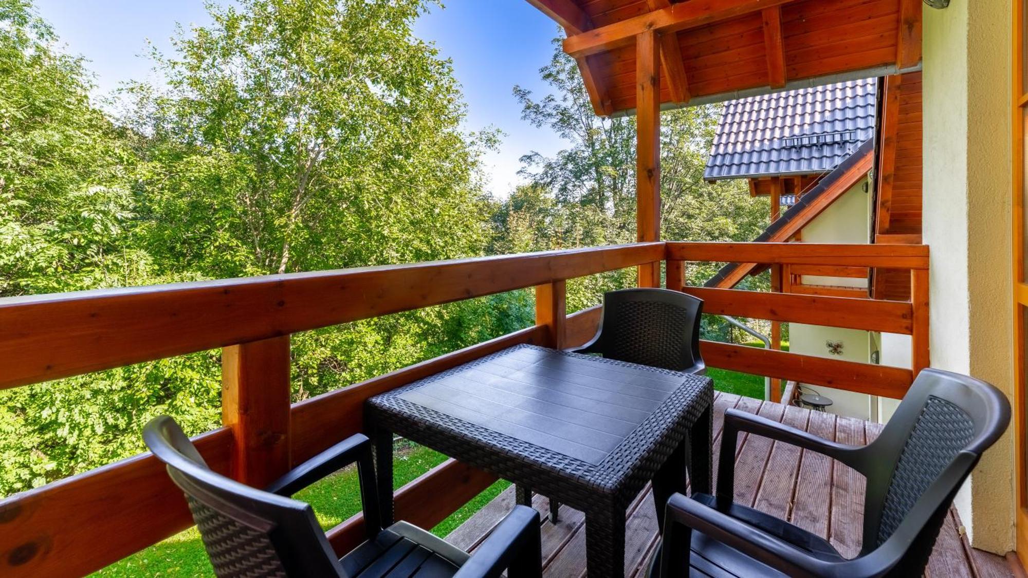 Apartamenty Sun & Snow Karpacz Mysliwska Kültér fotó
